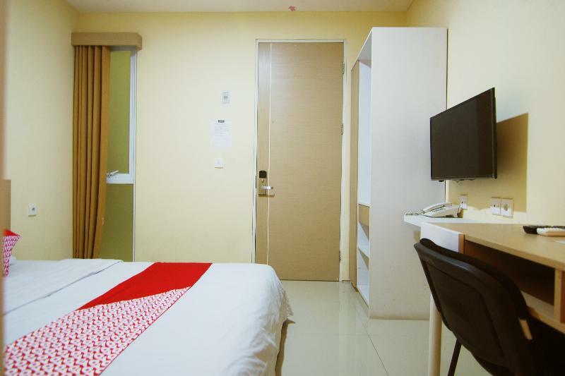 Maleo Hotel 2*